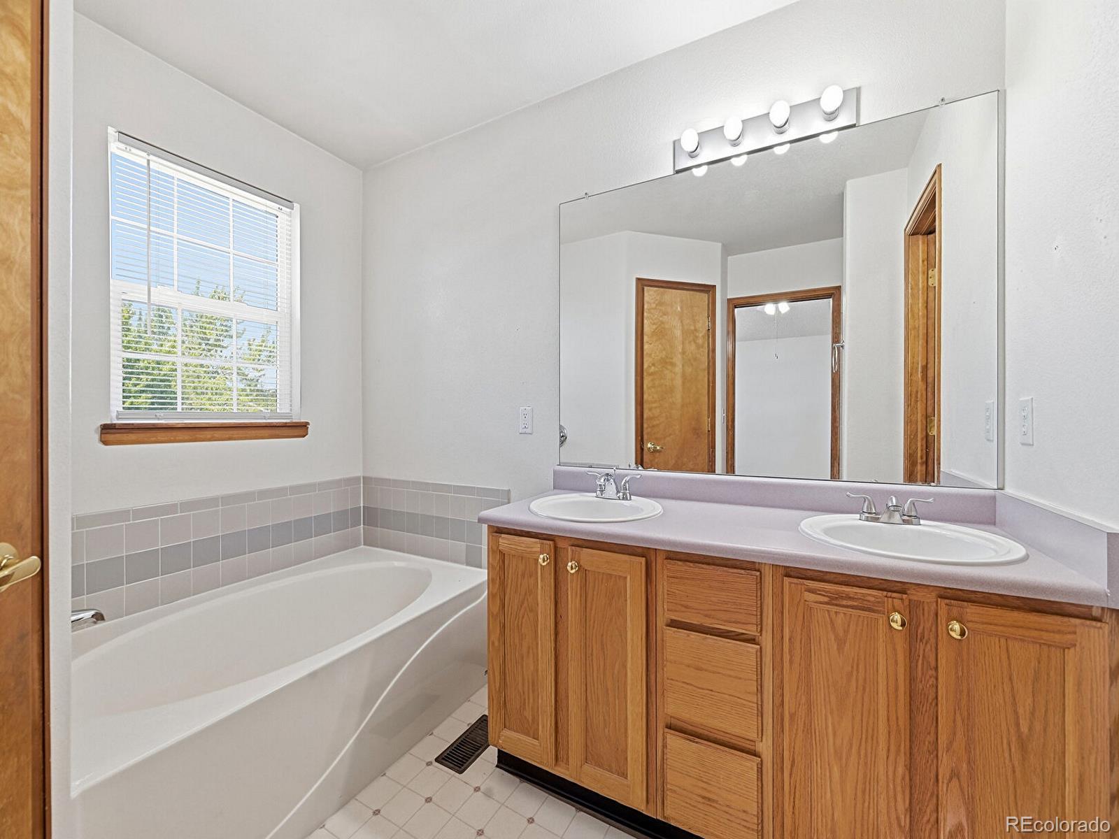 MLS Image #18 for 4934 s danube street,aurora, Colorado