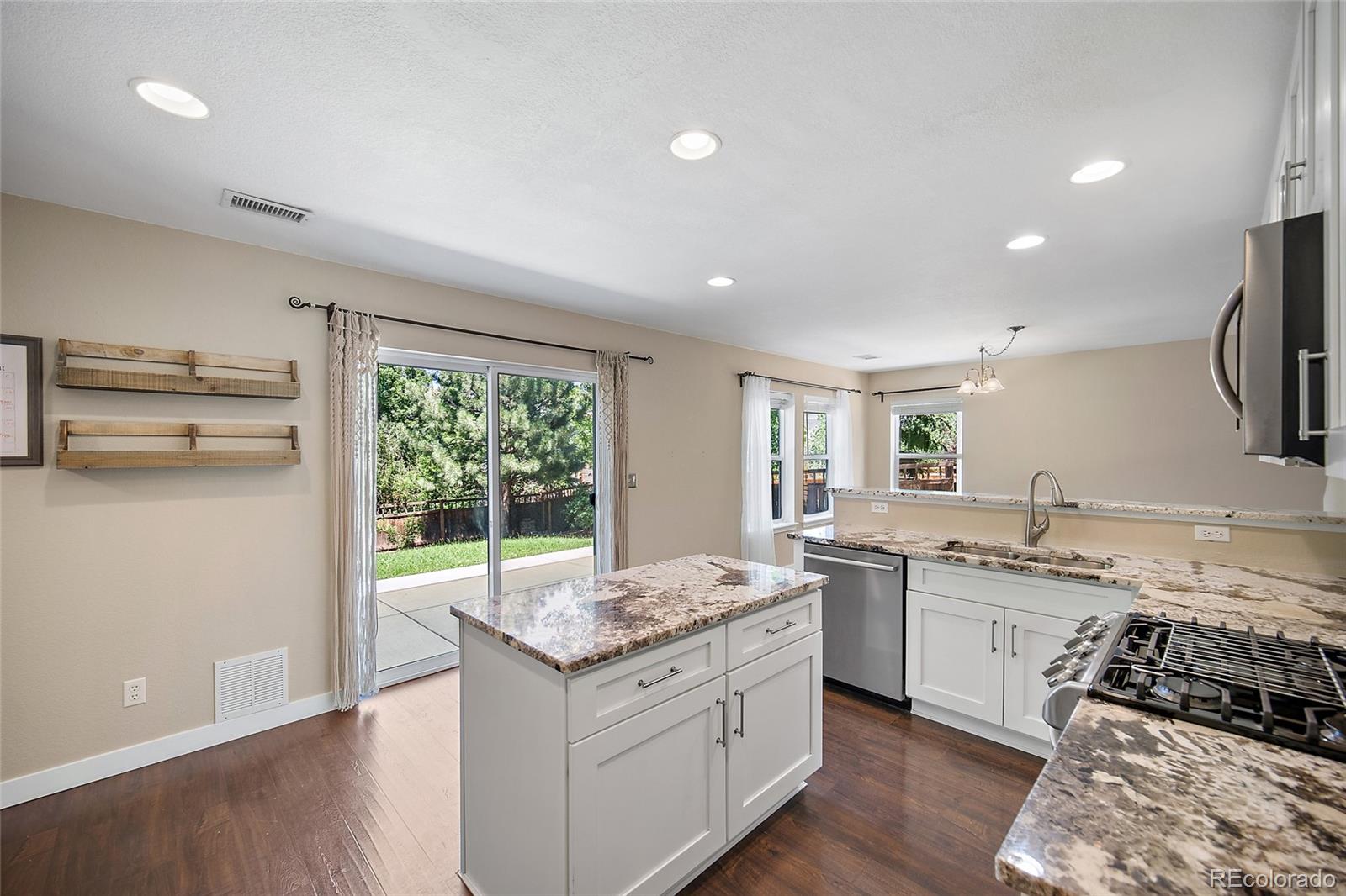 MLS Image #7 for 1880  hogan court,castle rock, Colorado
