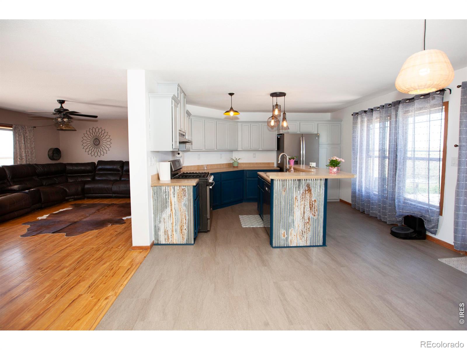 MLS Image #11 for 26009  county road 45 ,iliff, Colorado