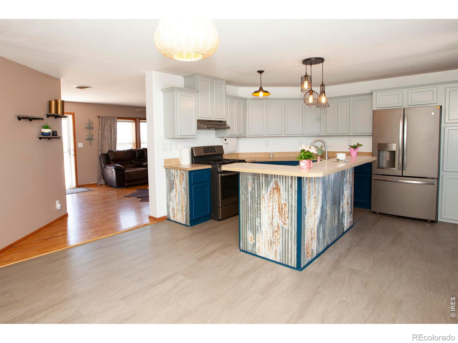 MLS Image #12 for 26009  county road 45 ,iliff, Colorado