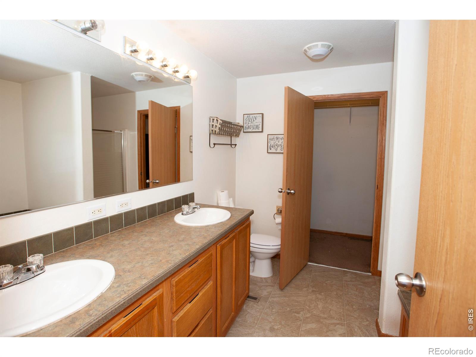 MLS Image #26 for 26009  county road 45 ,iliff, Colorado