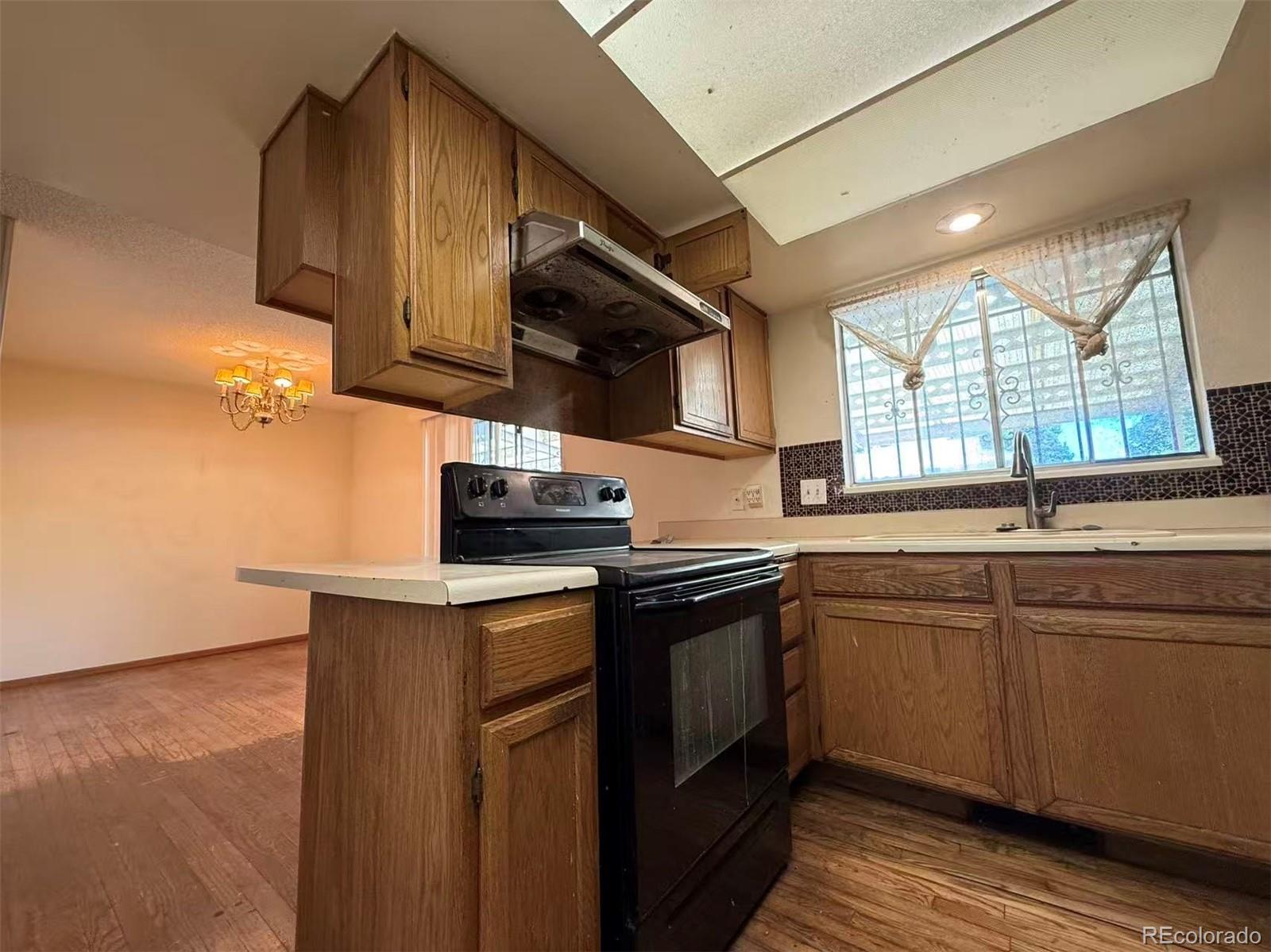 MLS Image #5 for 9280 e nassau avenue ,denver, Colorado