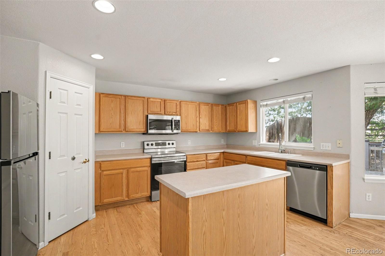 MLS Image #12 for 1440 e 128th court,thornton, Colorado