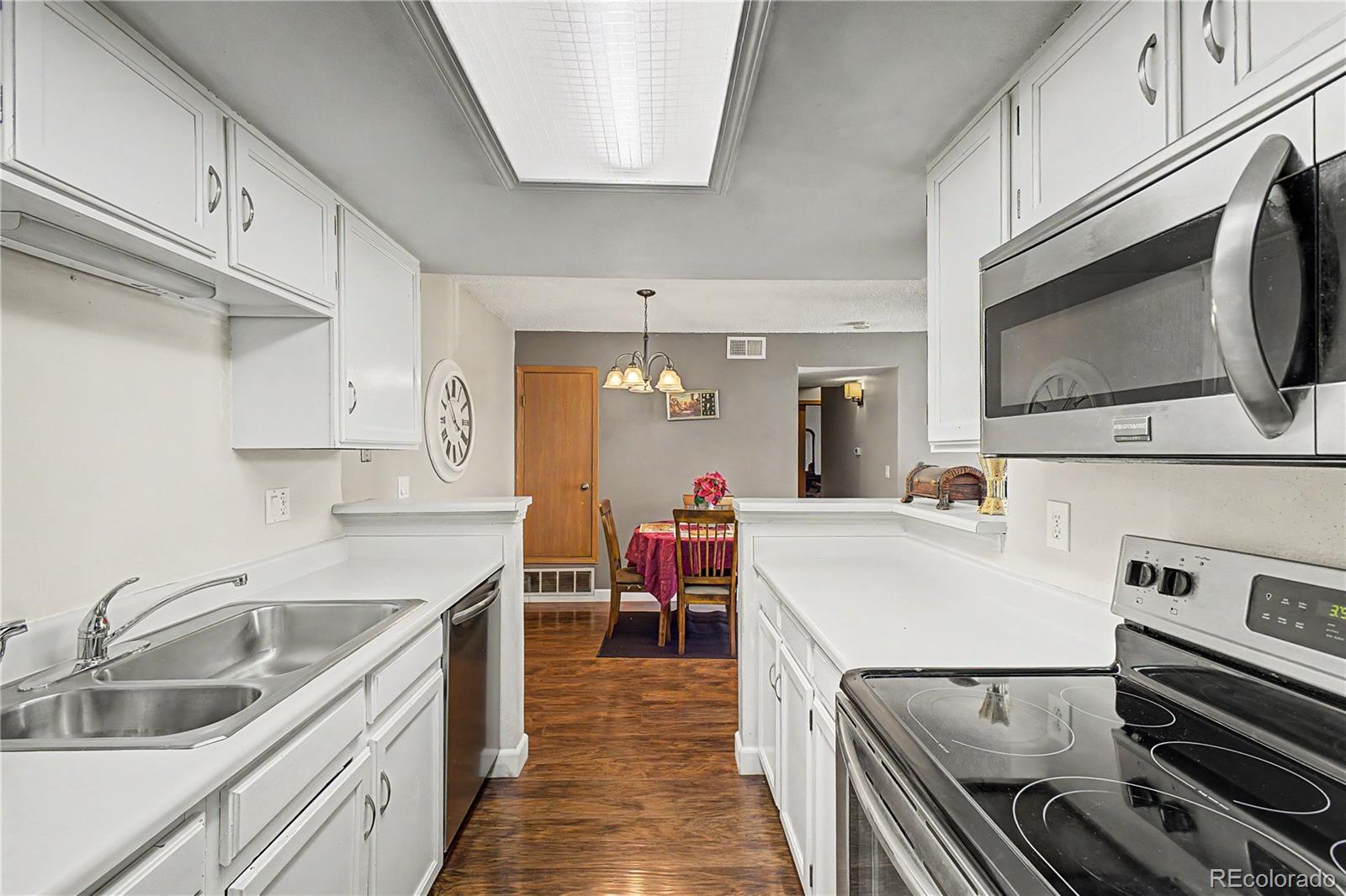 MLS Image #8 for 942 s walden street,aurora, Colorado