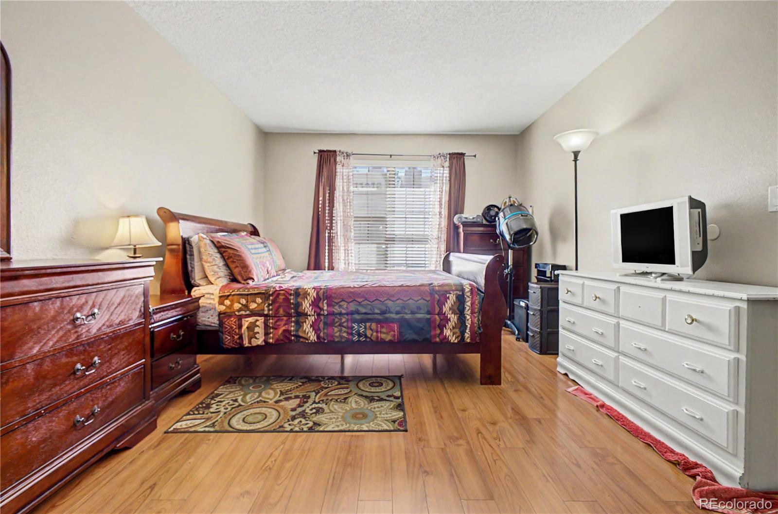 MLS Image #9 for 942 s walden street,aurora, Colorado