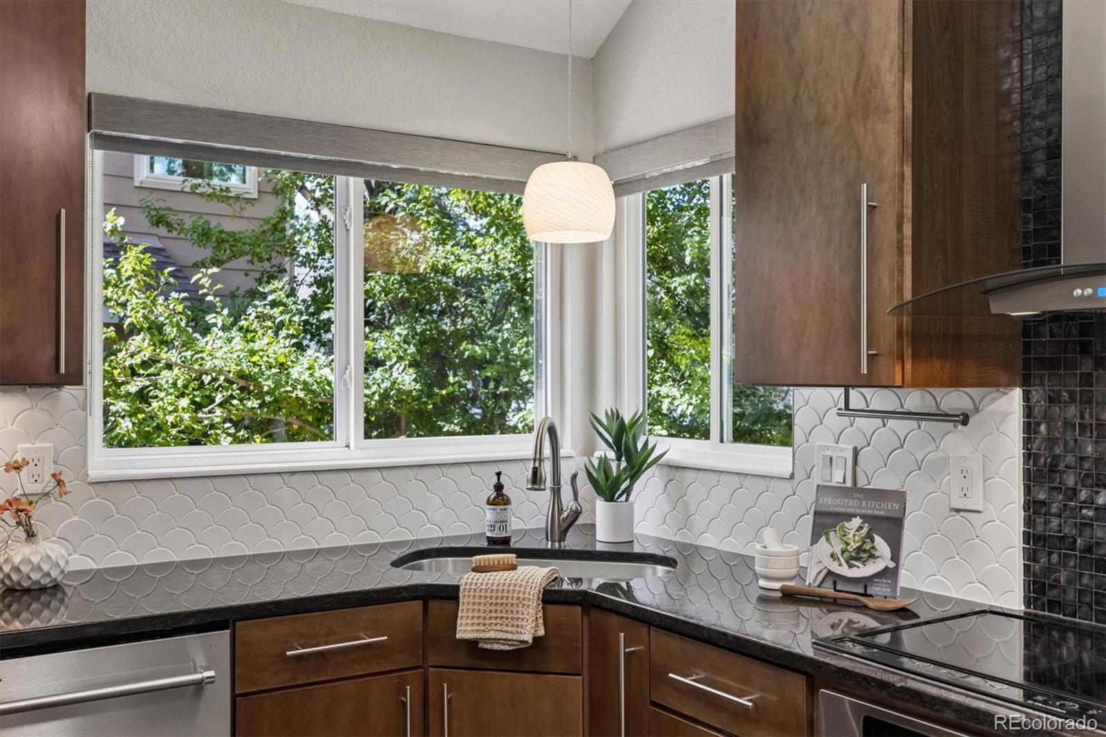 MLS Image #5 for 8994  edgewood street,littleton, Colorado
