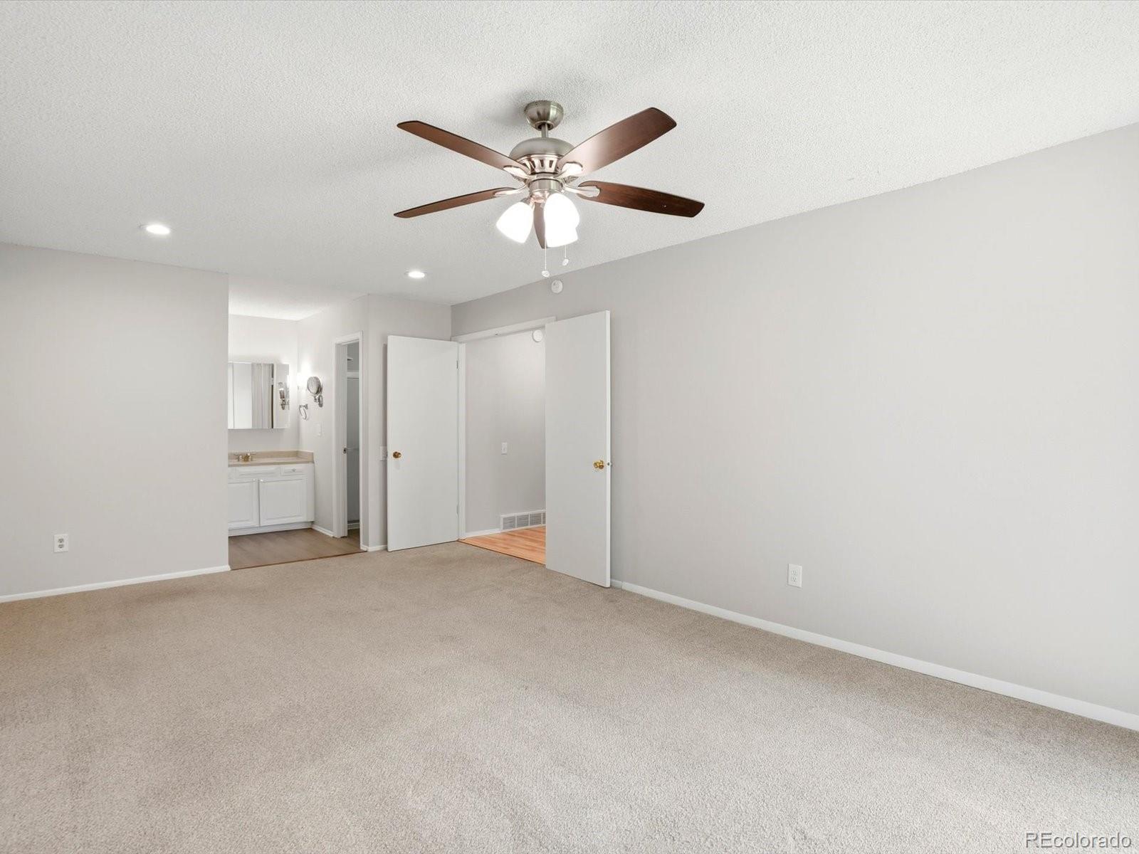 MLS Image #11 for 12379 e bates circle,aurora, Colorado