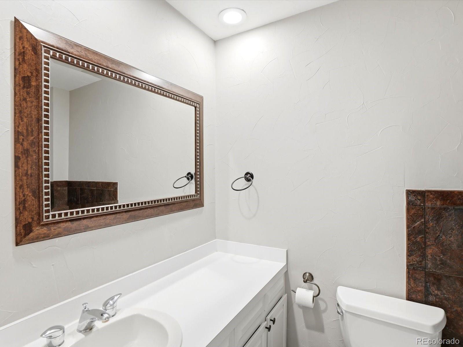 MLS Image #14 for 12379 e bates circle,aurora, Colorado