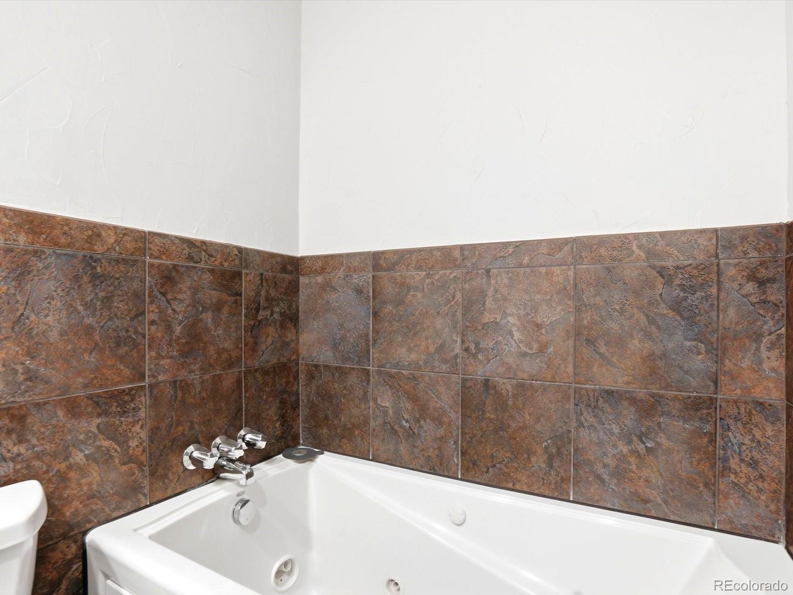 MLS Image #15 for 12379 e bates circle,aurora, Colorado