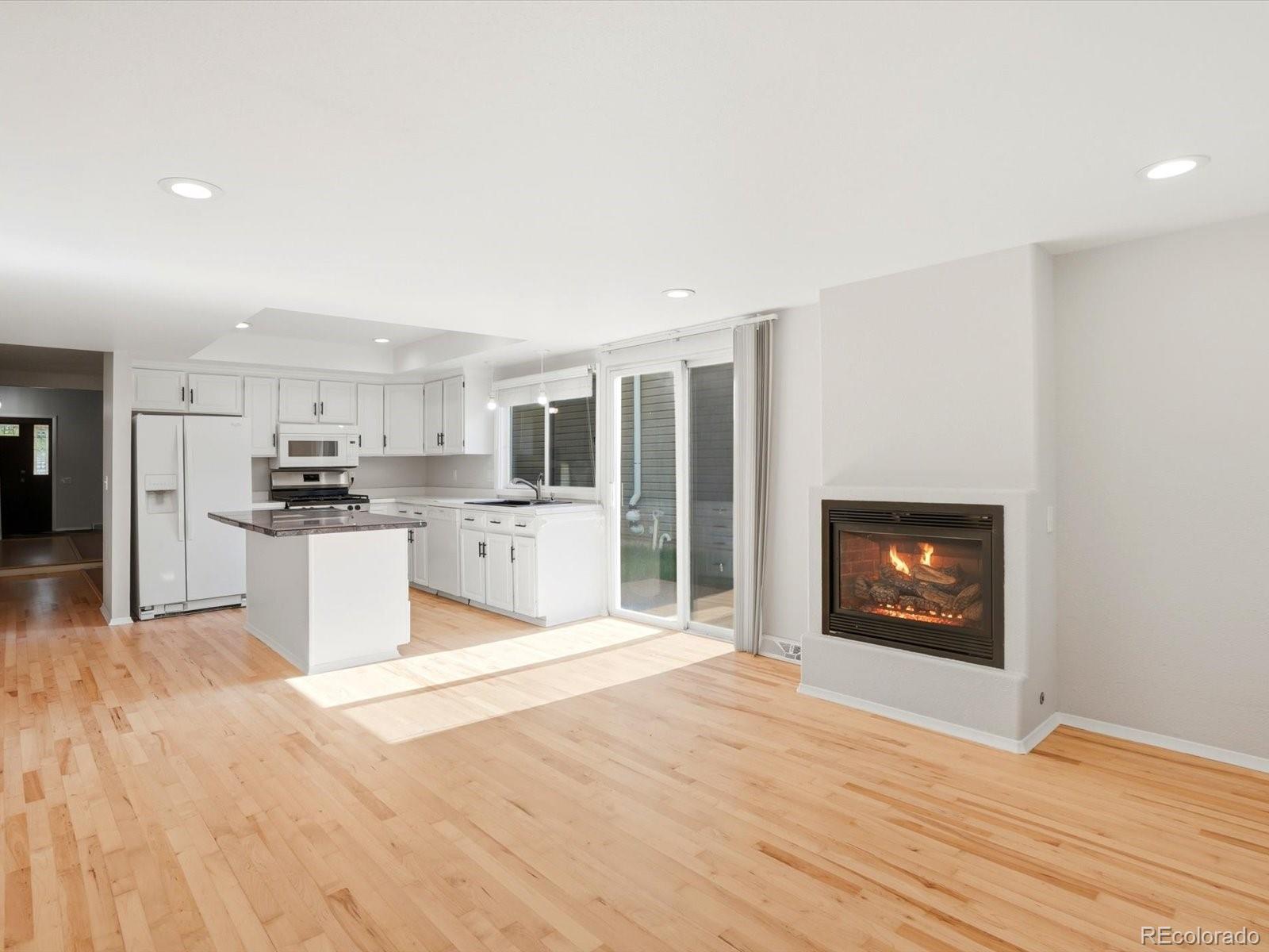 MLS Image #9 for 12379 e bates circle,aurora, Colorado