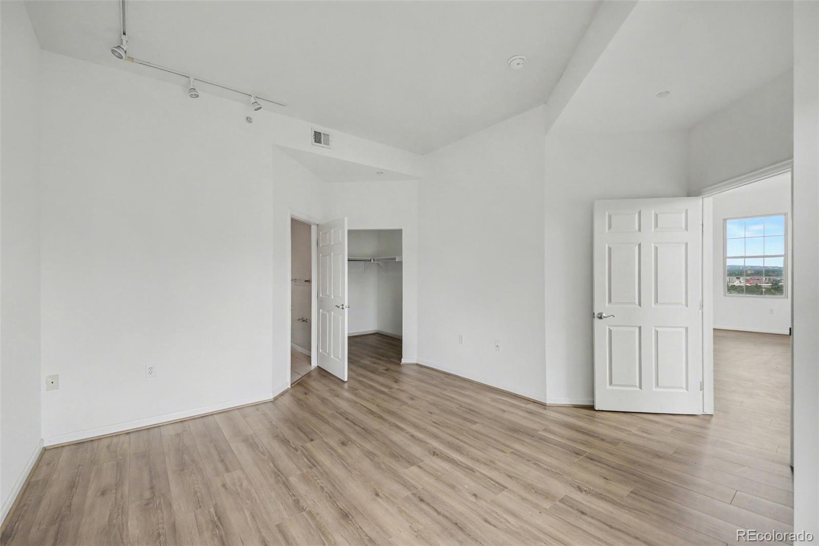 MLS Image #6 for 475 w 12th avenue 14d,denver, Colorado