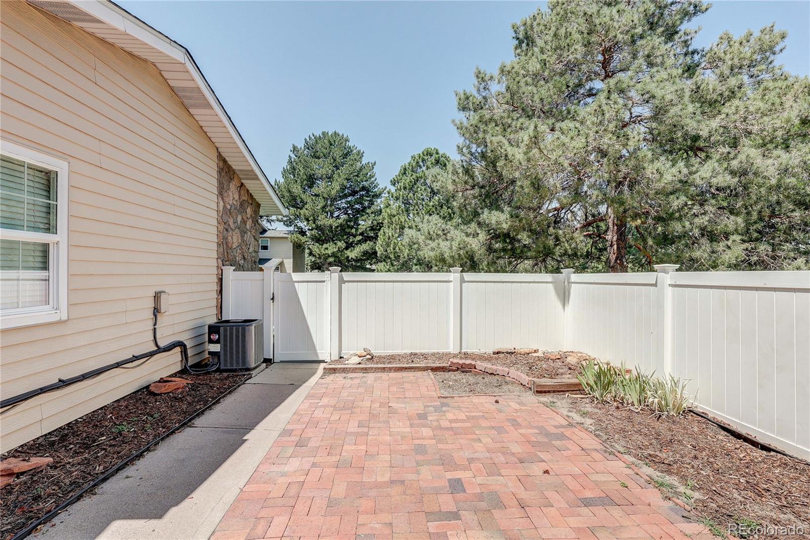 MLS Image #3 for 2416 s vaughn way a,aurora, Colorado