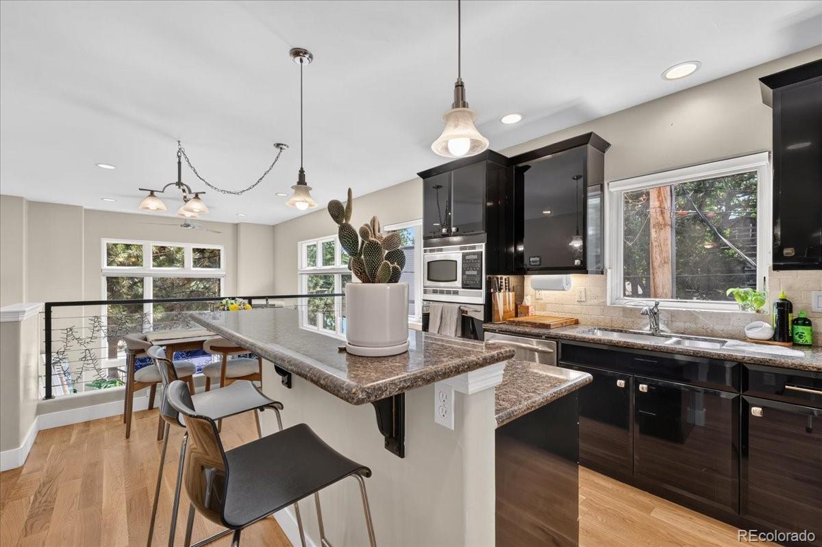 MLS Image #13 for 1657 n franklin street,denver, Colorado