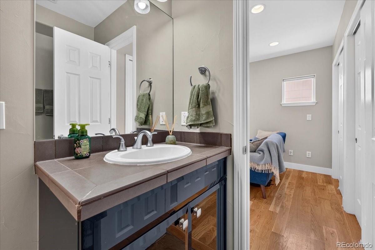 MLS Image #15 for 1657 n franklin street,denver, Colorado