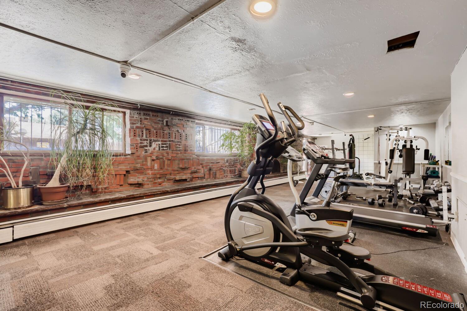 MLS Image #15 for 625 n pennsylvania street,denver, Colorado