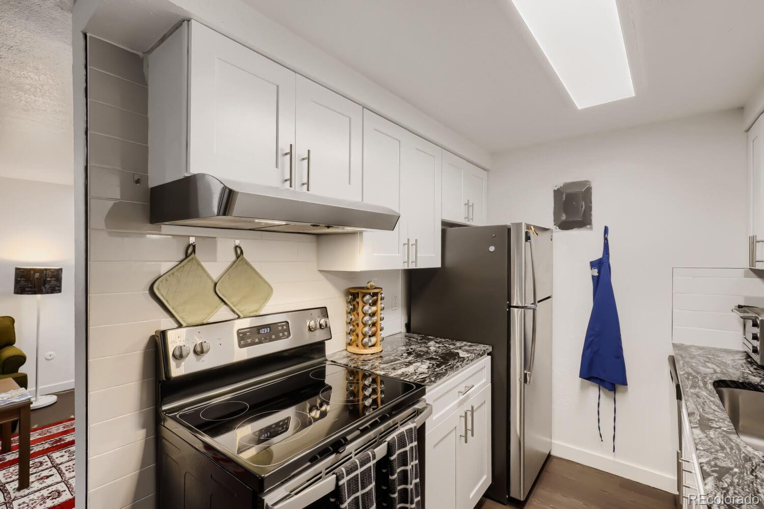 MLS Image #8 for 625 n pennsylvania street,denver, Colorado