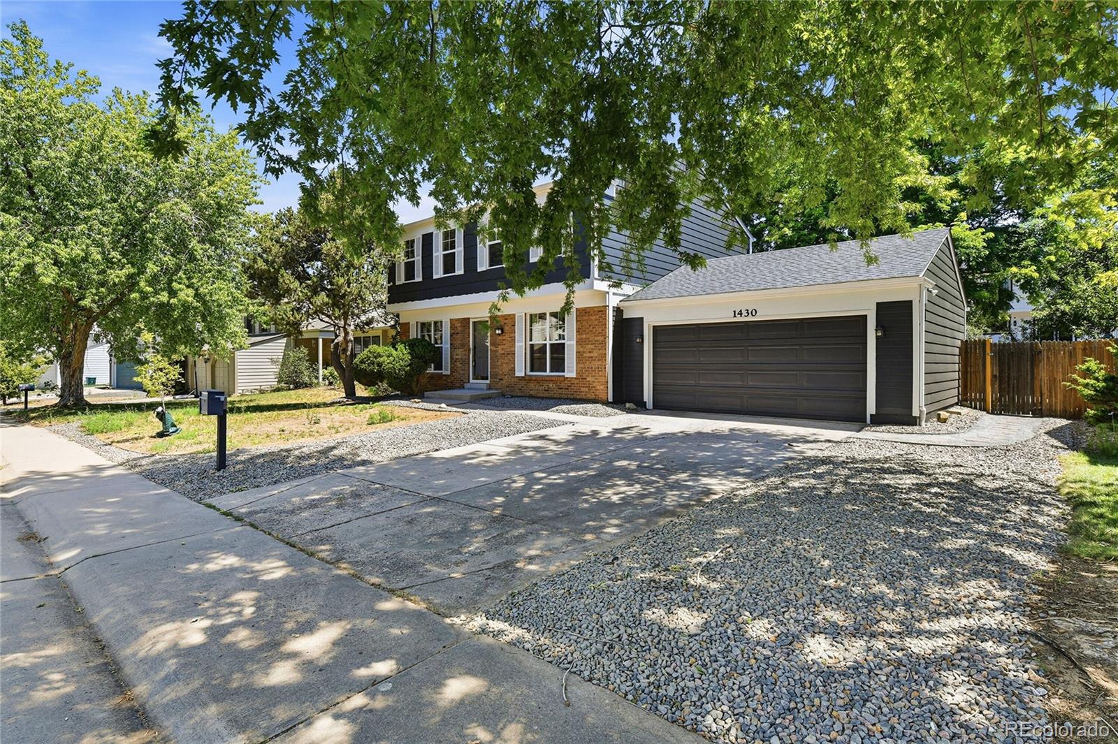 MLS Image #2 for 1430 s vaughn circle,aurora, Colorado