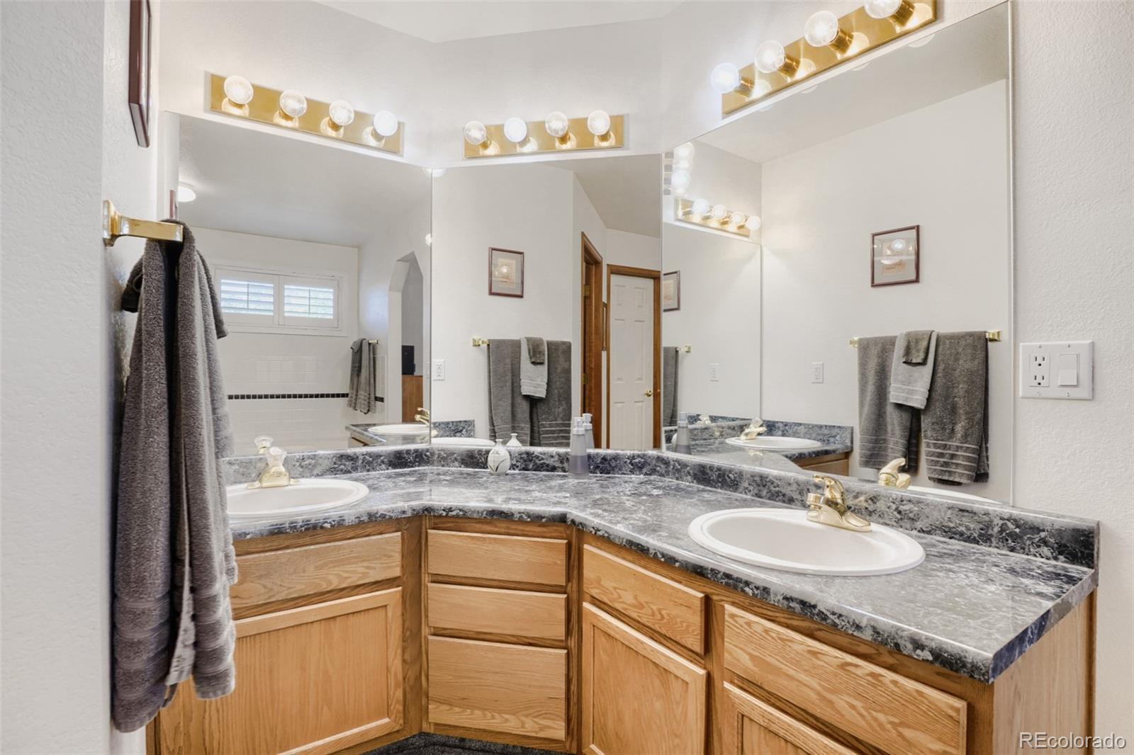 MLS Image #18 for 5335 s flanders way,centennial, Colorado