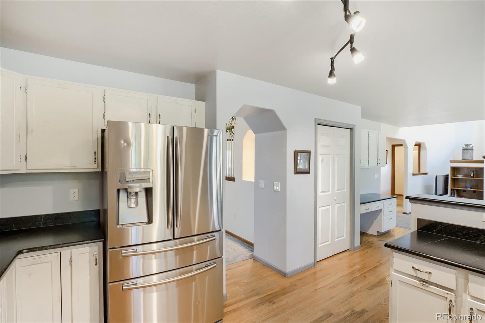 MLS Image #6 for 5335 s flanders way,centennial, Colorado