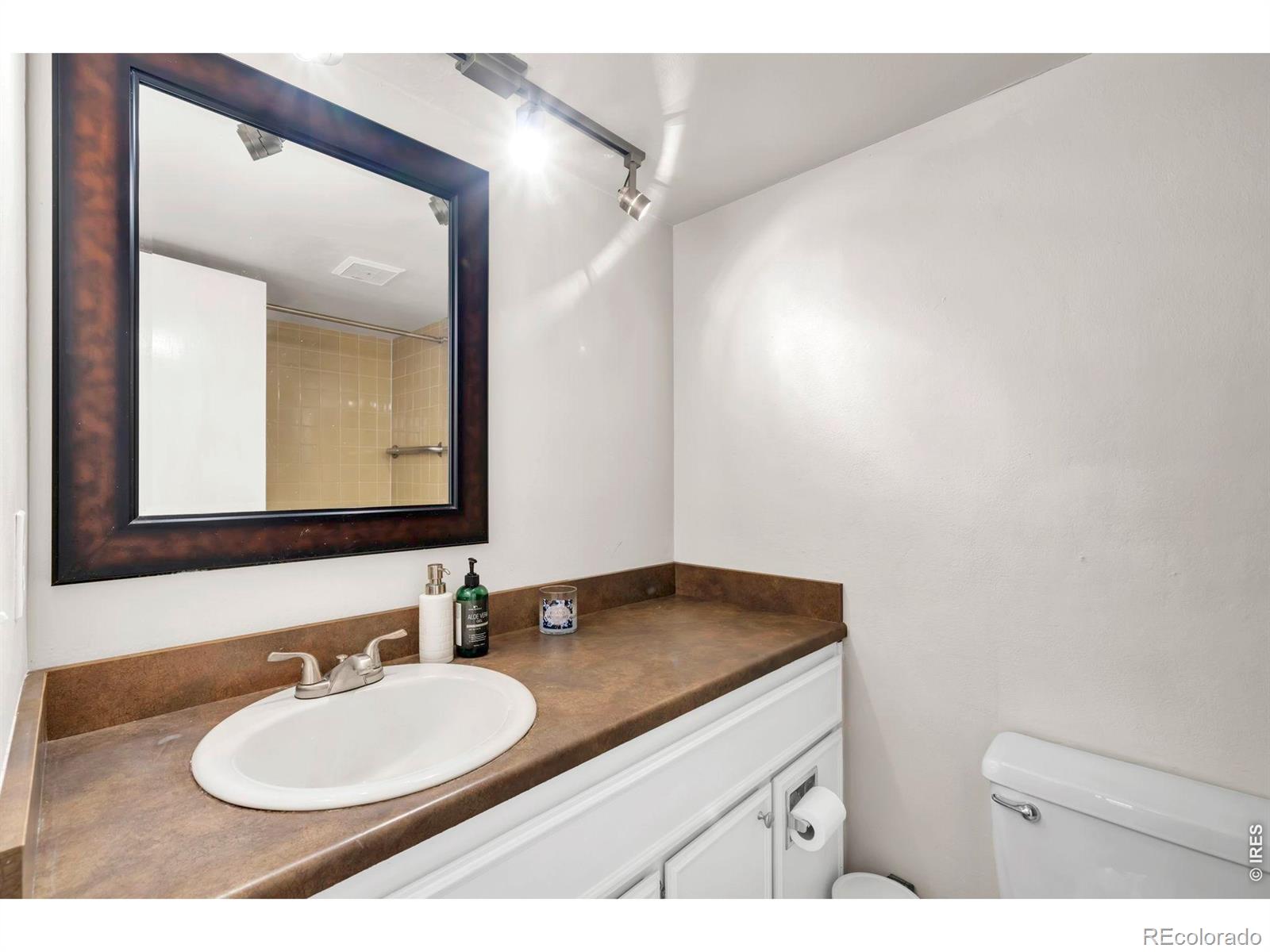 MLS Image #15 for 2227  canyon boulevard,boulder, Colorado
