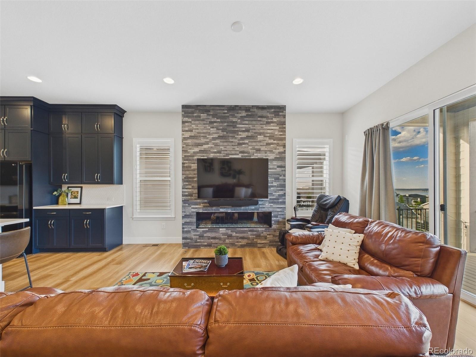 MLS Image #2 for 7118  canyonpoint road,castle rock, Colorado