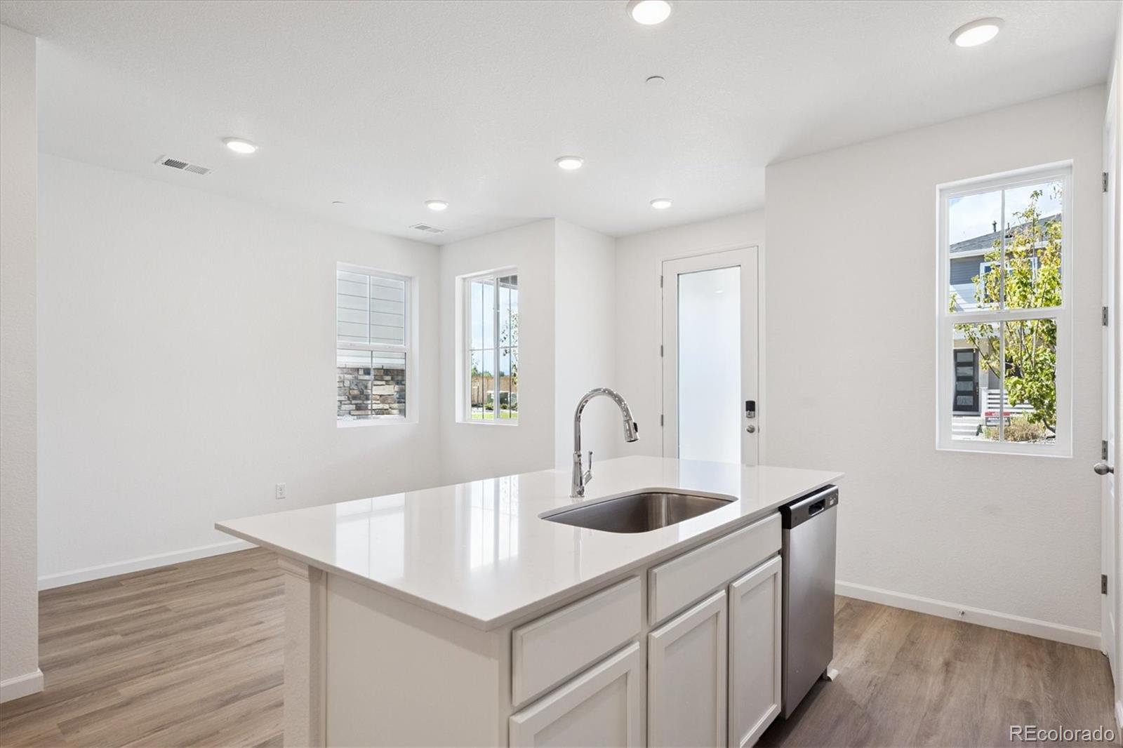 MLS Image #6 for 1336  penner drive,erie, Colorado