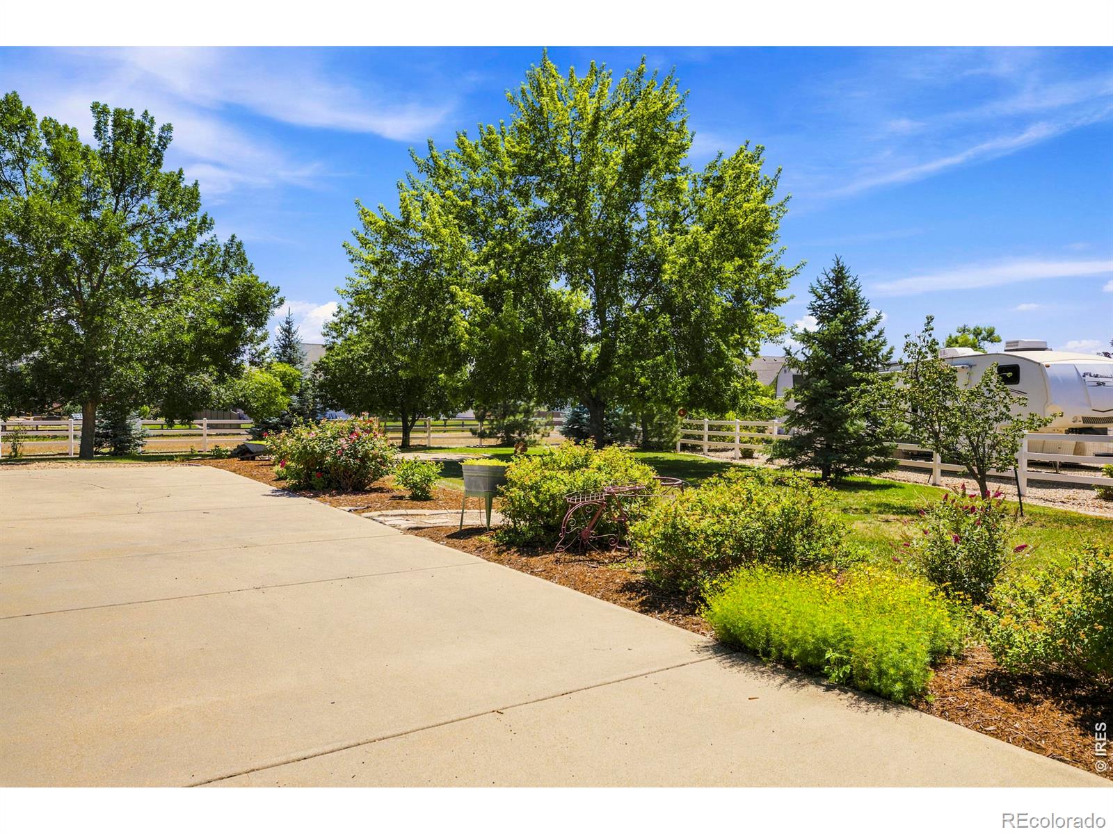 MLS Image #13 for 2038  burbank street,berthoud, Colorado