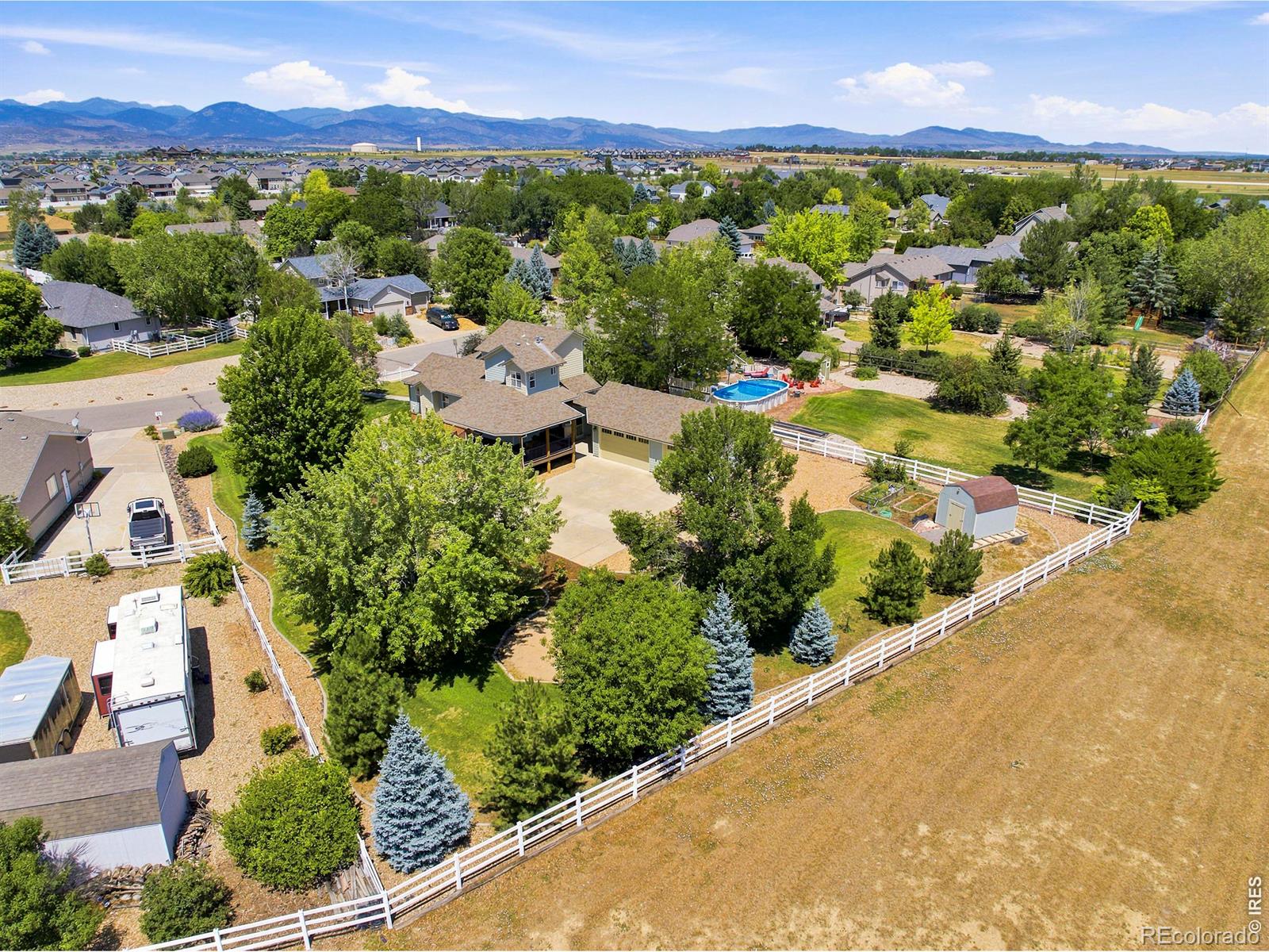 MLS Image #45 for 2038  burbank street,berthoud, Colorado