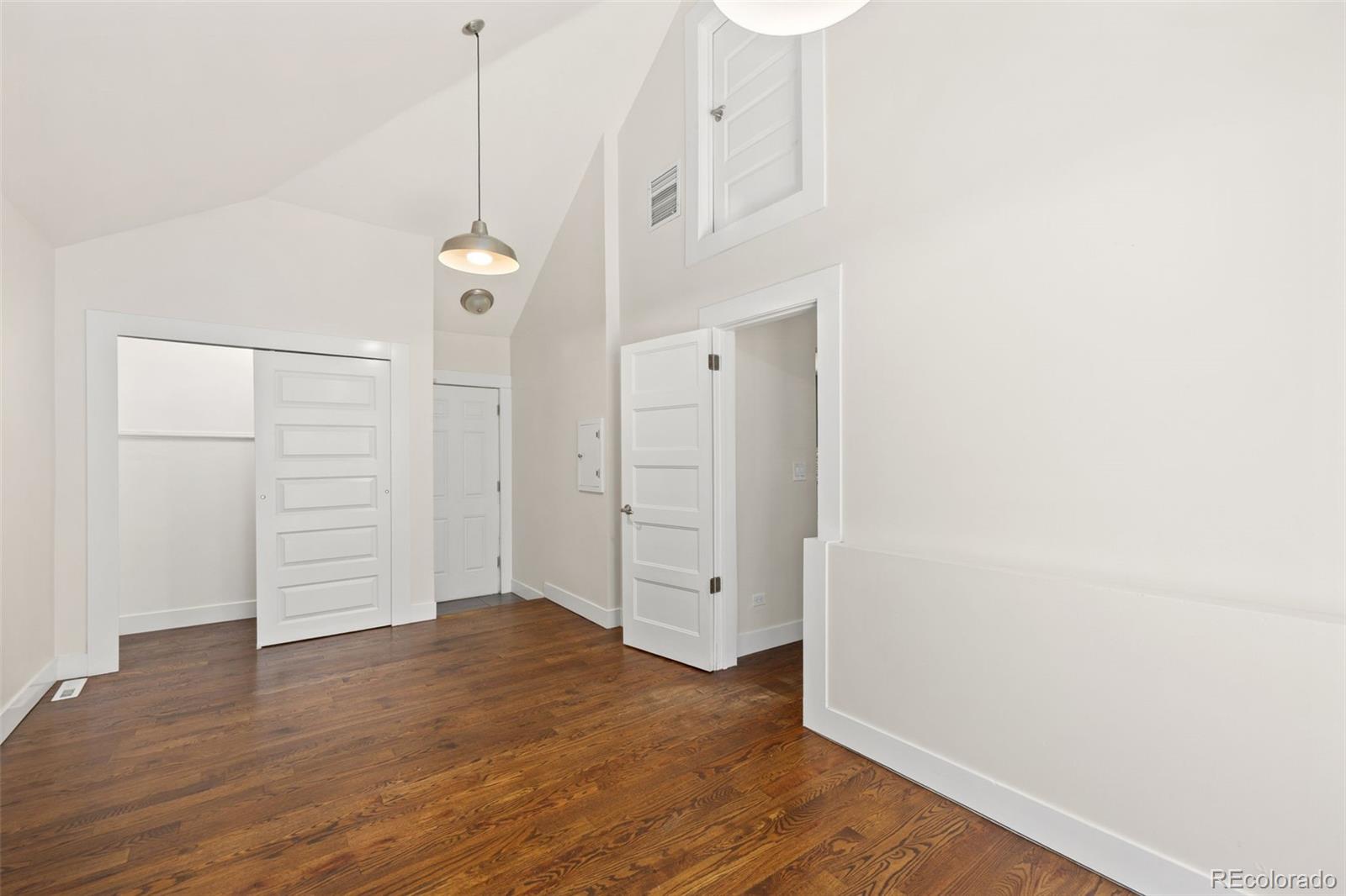 MLS Image #14 for 170  oneida street,denver, Colorado