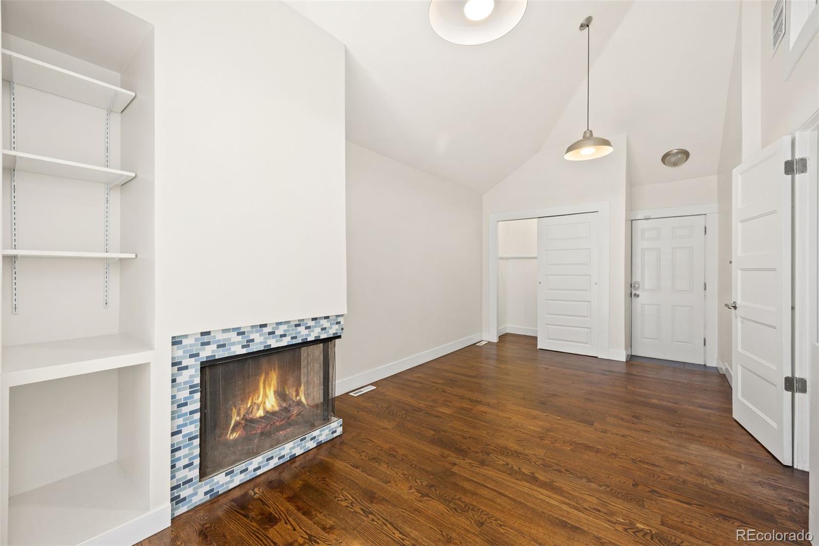 MLS Image #15 for 170  oneida street,denver, Colorado