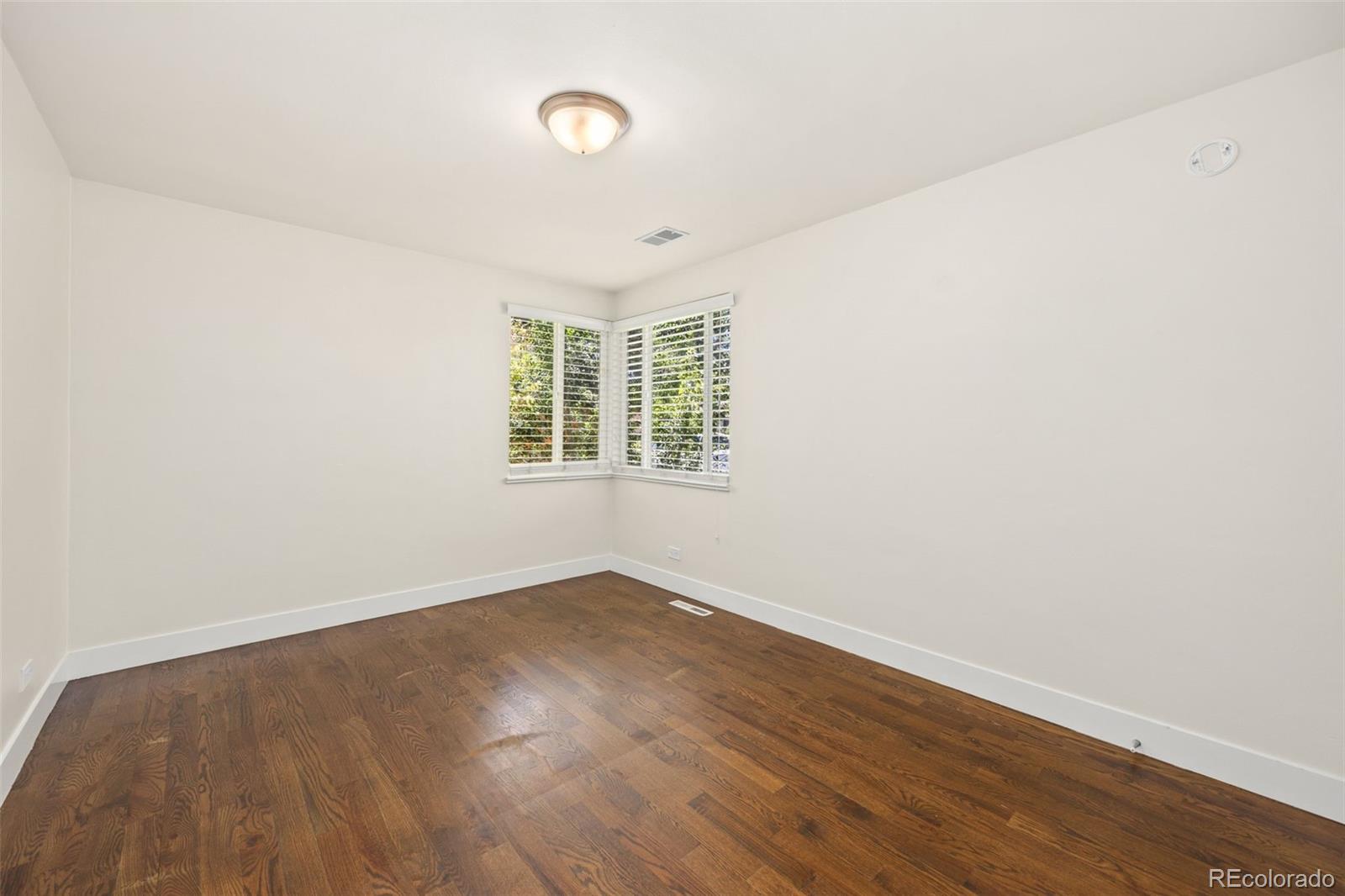 MLS Image #16 for 170  oneida street,denver, Colorado