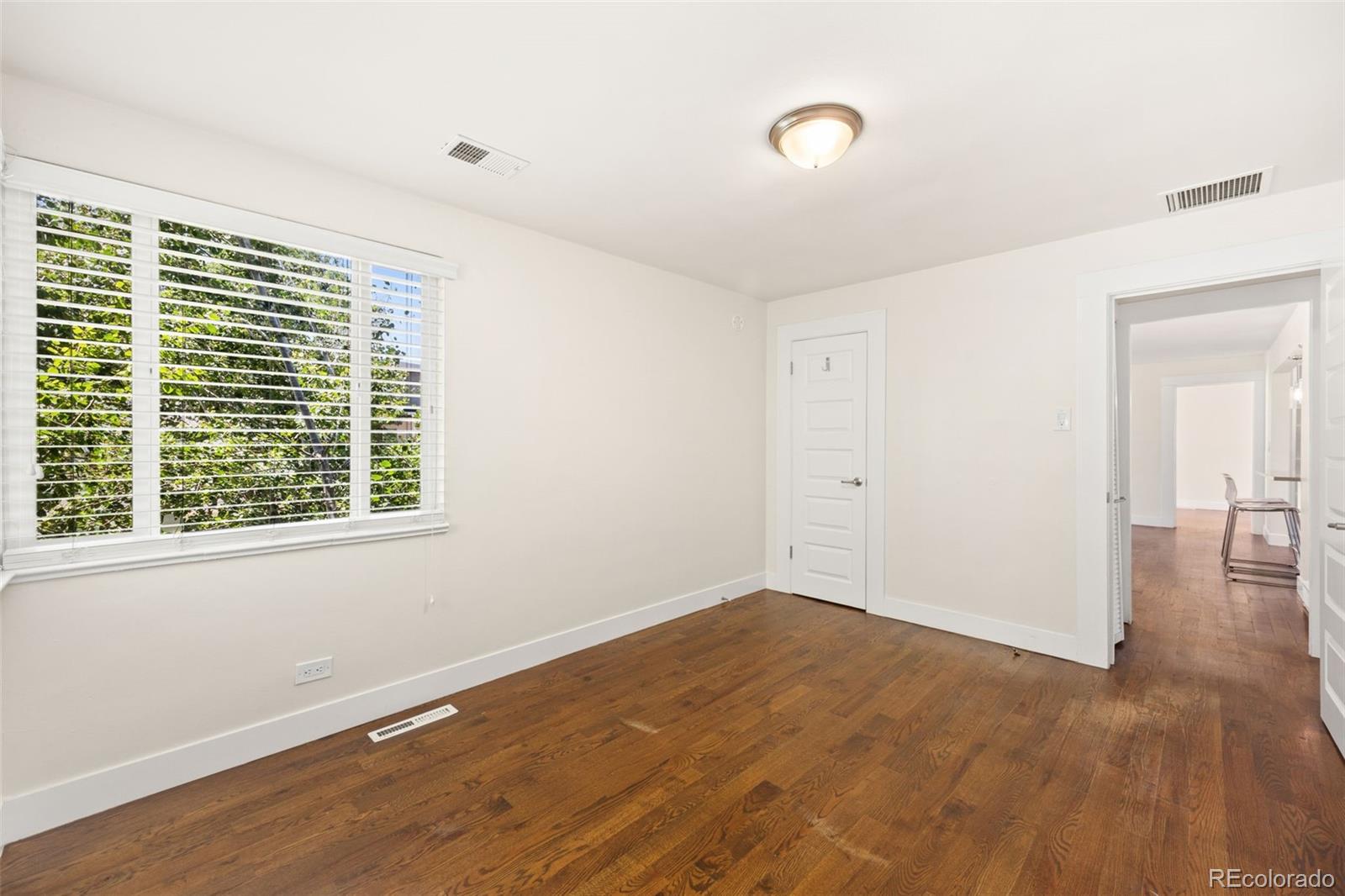 MLS Image #17 for 170  oneida street,denver, Colorado