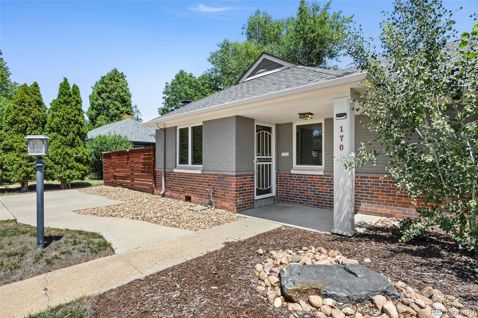 MLS Image #6 for 170  oneida street,denver, Colorado