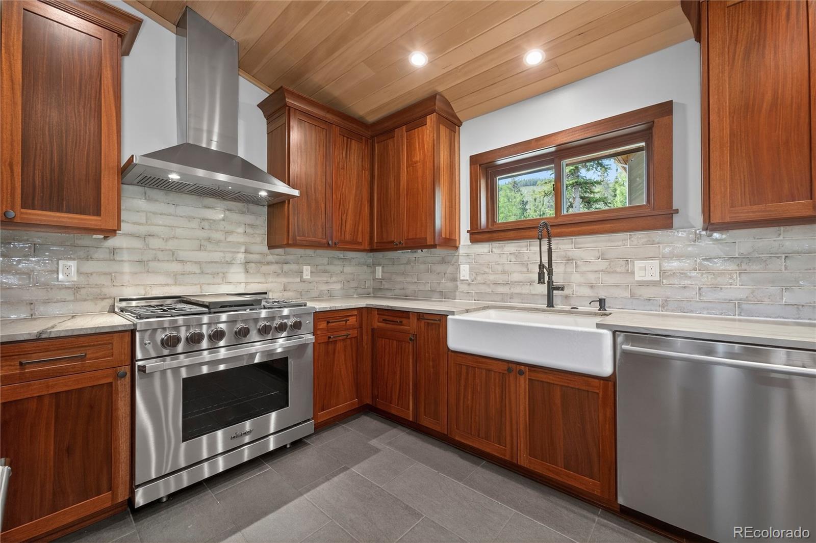 MLS Image #8 for 310  arapahoe road,winter park, Colorado