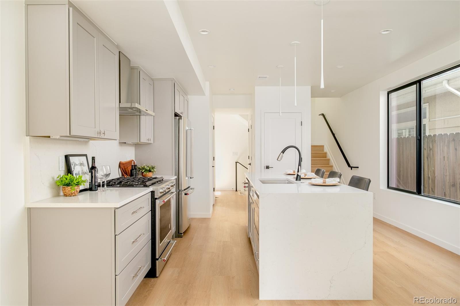 MLS Image #3 for 267 s jackson street,denver, Colorado