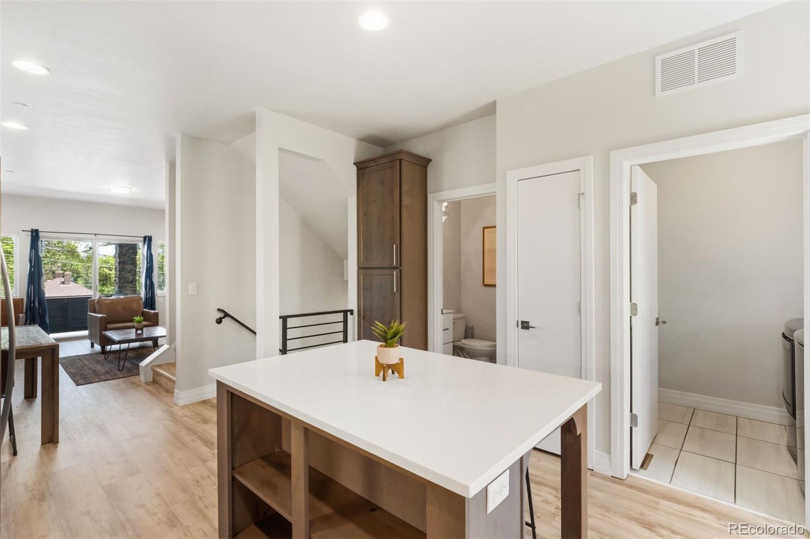 MLS Image #14 for 419 n chestnut street,colorado springs, Colorado