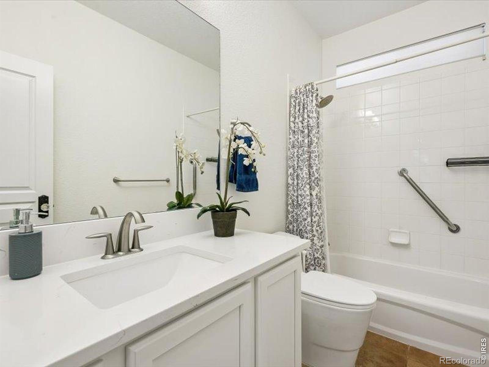 MLS Image #16 for 8775 e 28th avenue,denver, Colorado
