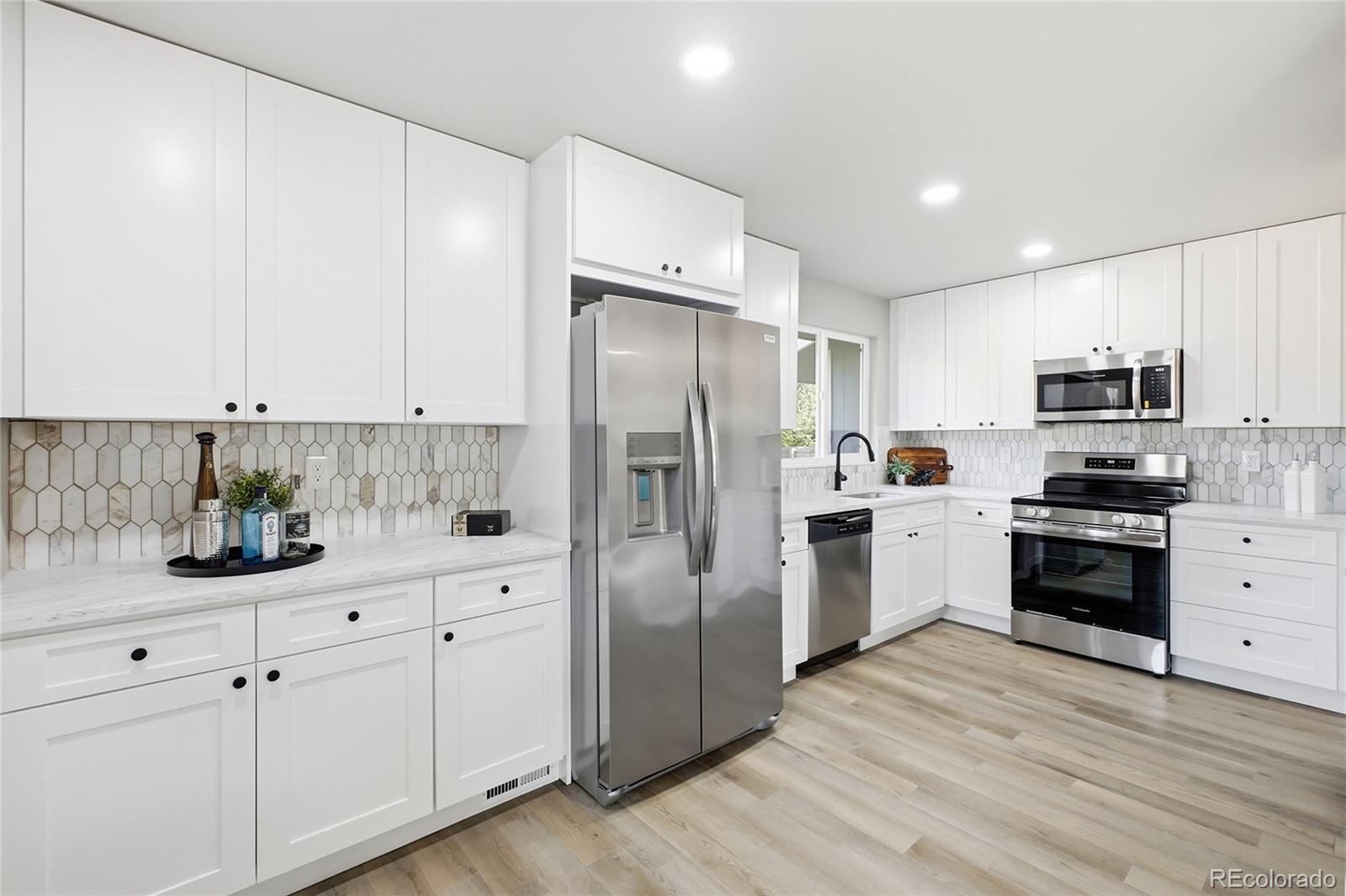 MLS Image #6 for 13067  king circle,broomfield, Colorado