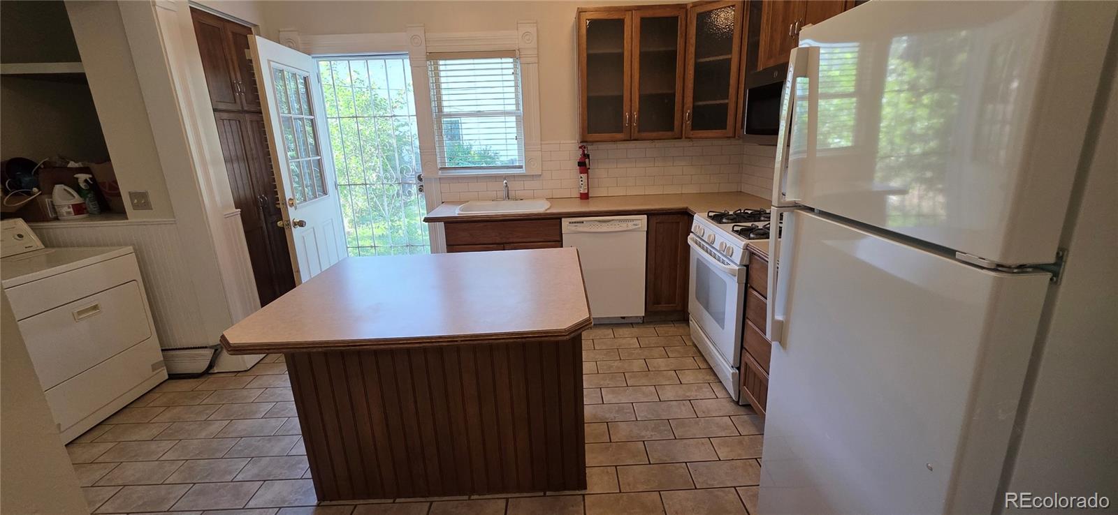 MLS Image #8 for 1017 e 20th avenue,denver, Colorado