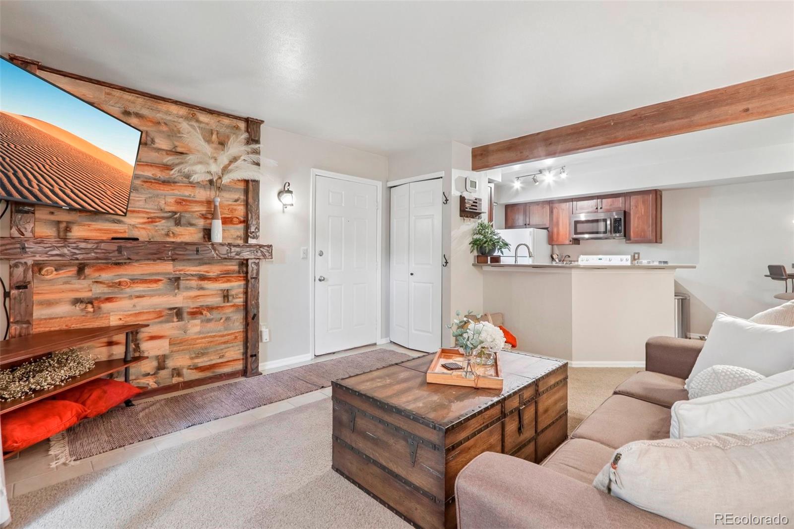 MLS Image #12 for 60 s boulder circle,boulder, Colorado