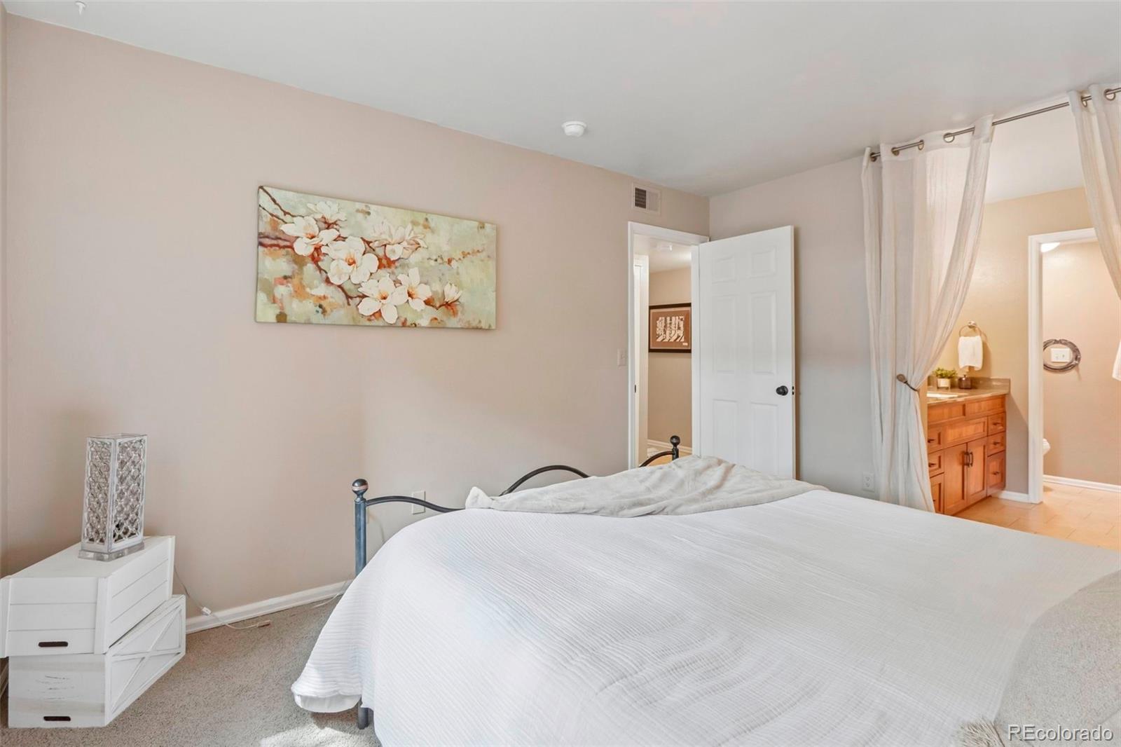 MLS Image #18 for 60 s boulder circle,boulder, Colorado