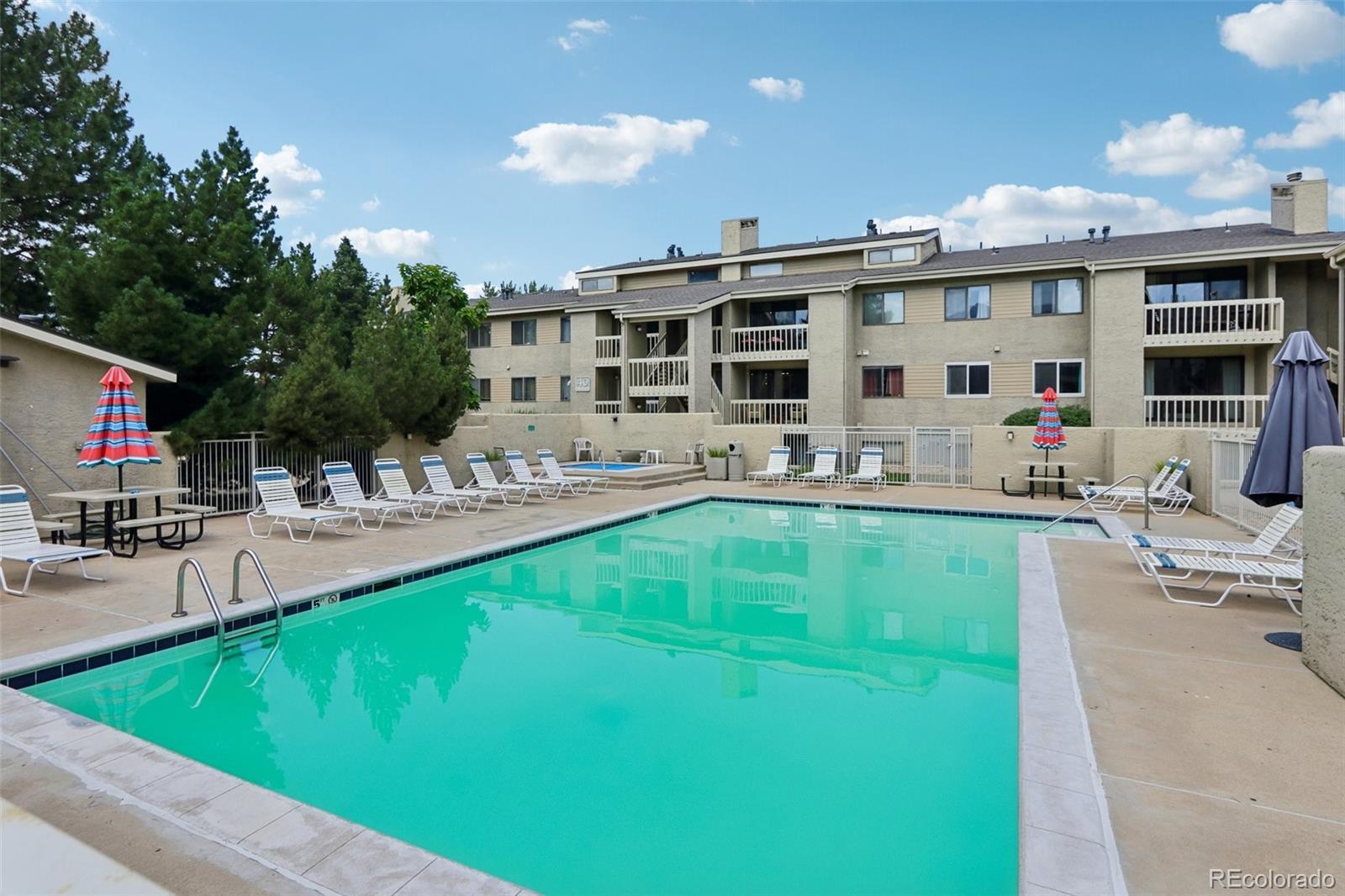 MLS Image #25 for 60 s boulder circle,boulder, Colorado