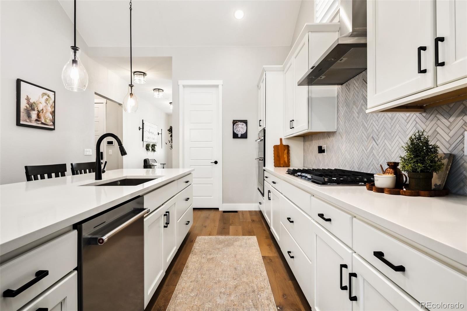 MLS Image #4 for 7008  homeplace point,castle rock, Colorado