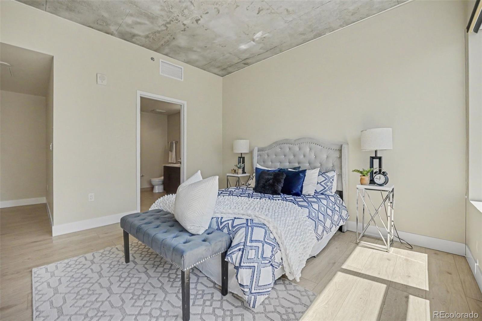 MLS Image #18 for 891  14th street 1610,denver, Colorado