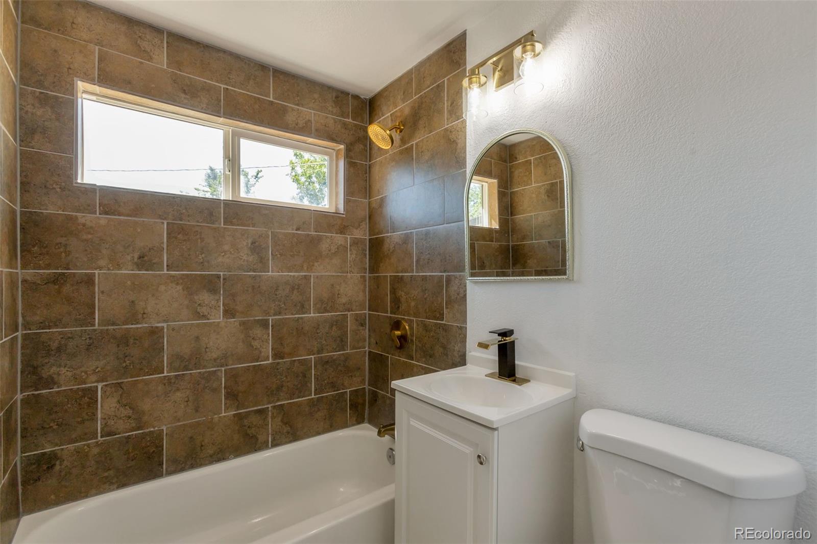 MLS Image #10 for 1172  iola street,aurora, Colorado