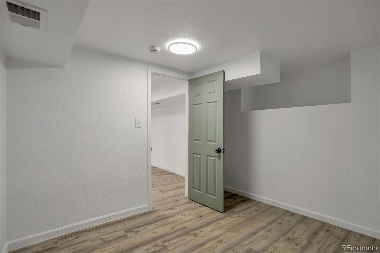 MLS Image #12 for 1172  iola street,aurora, Colorado