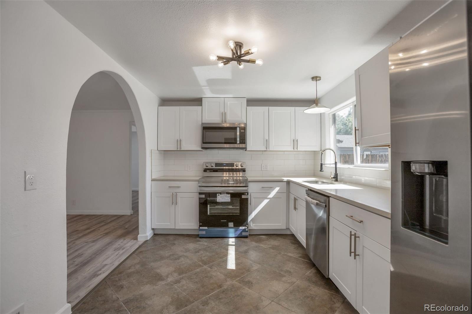MLS Image #2 for 1172  iola street,aurora, Colorado