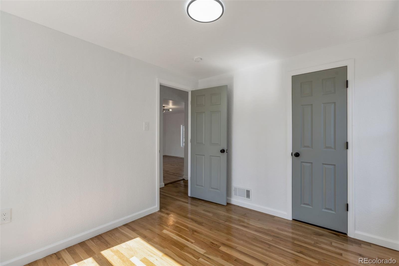 MLS Image #9 for 1172  iola street,aurora, Colorado