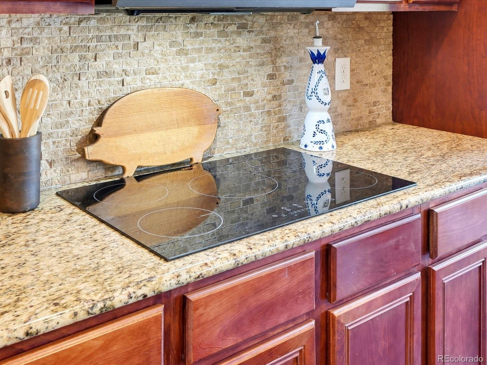 MLS Image #9 for 14119 w 89th loop,arvada, Colorado