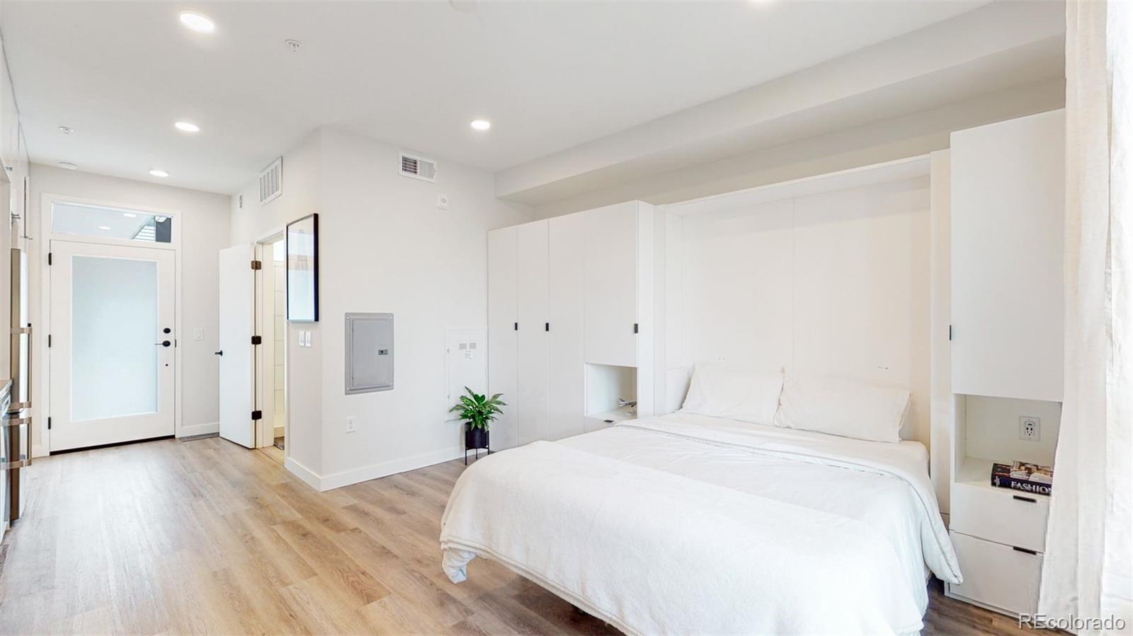 MLS Image #4 for 2120 n downing street,denver, Colorado